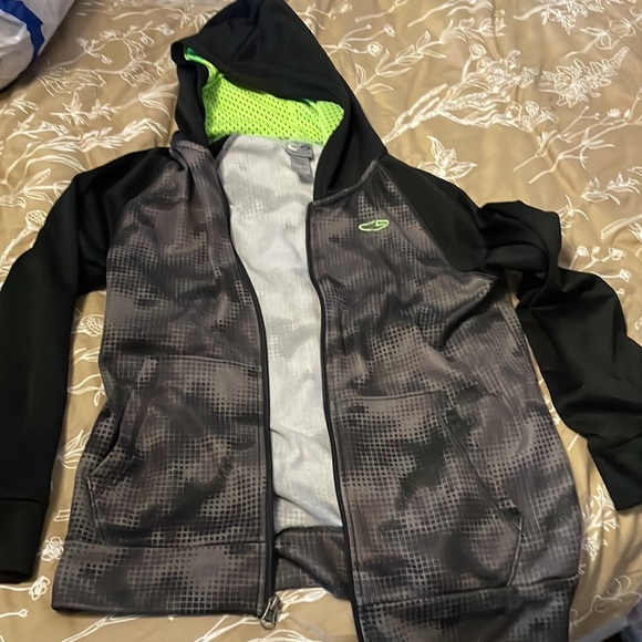 Champion hoodie barely worn - Picture 2 of 2